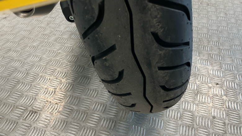 Royal Enfield Super Meteor 650 Celestial (23MY)